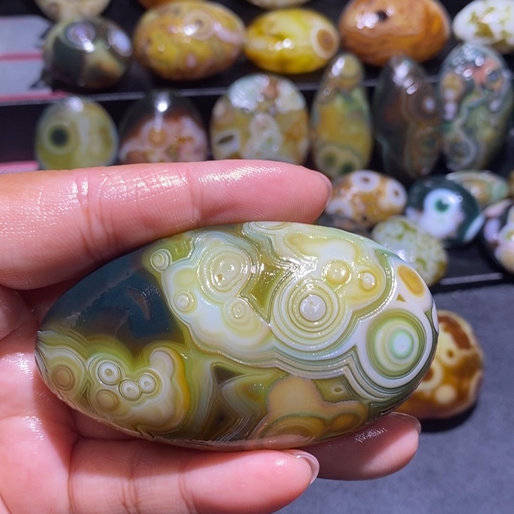 玛瑙/玉髓未镶嵌珠宝奇石112