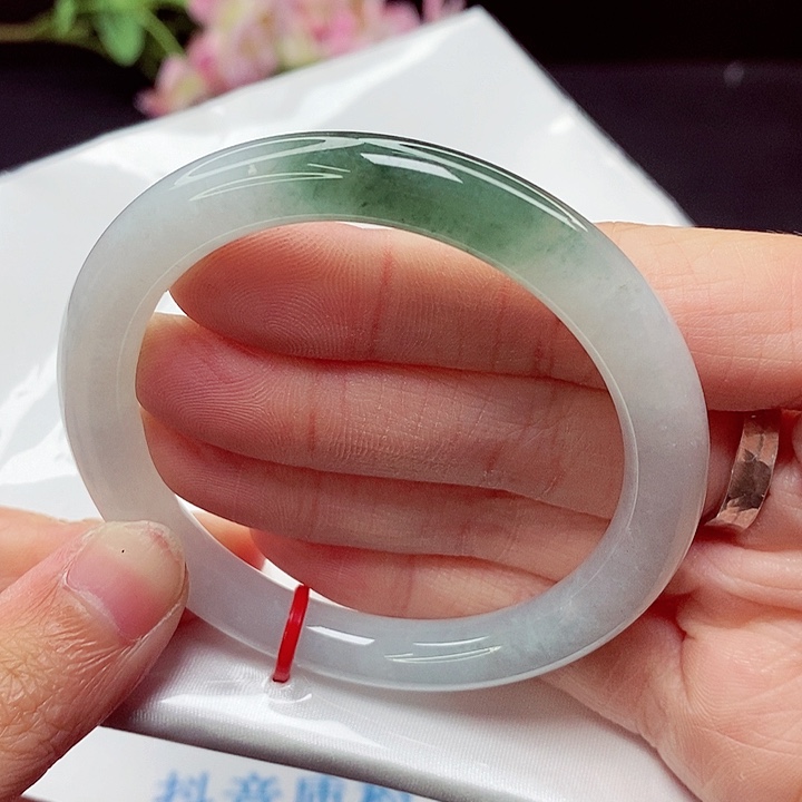 翡翠手镯未镶嵌53.6圈