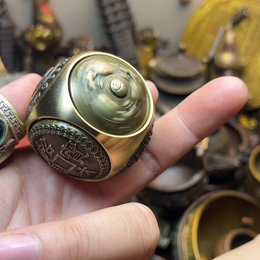 精美铜器工艺品等