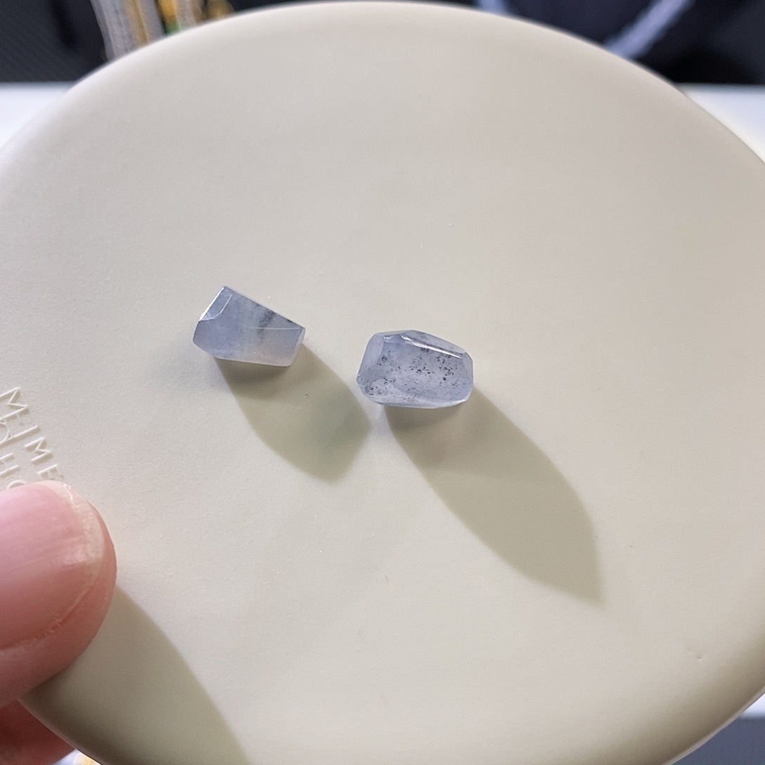 翡翠挂件未镶嵌随行