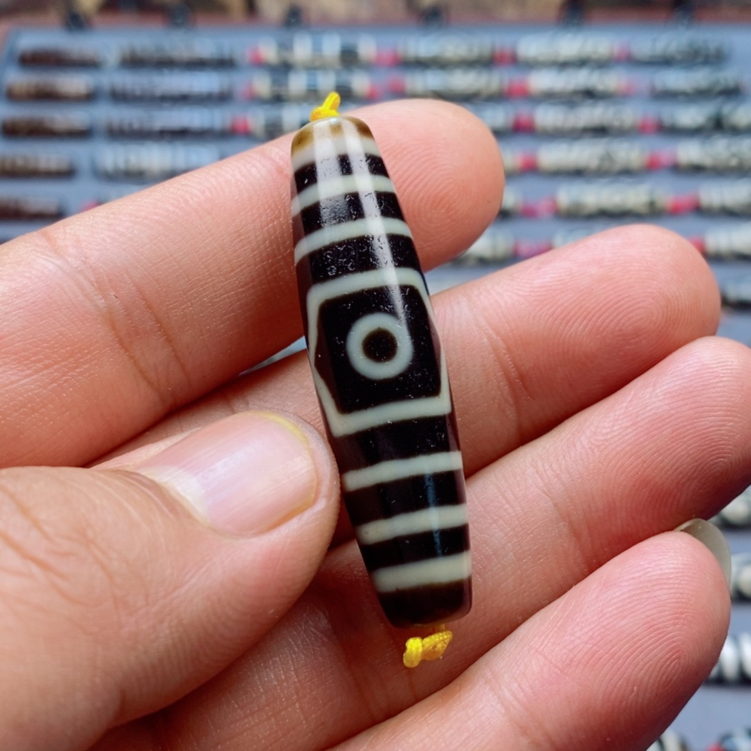 玛瑙/玉髓颈饰未镶嵌卐****卍