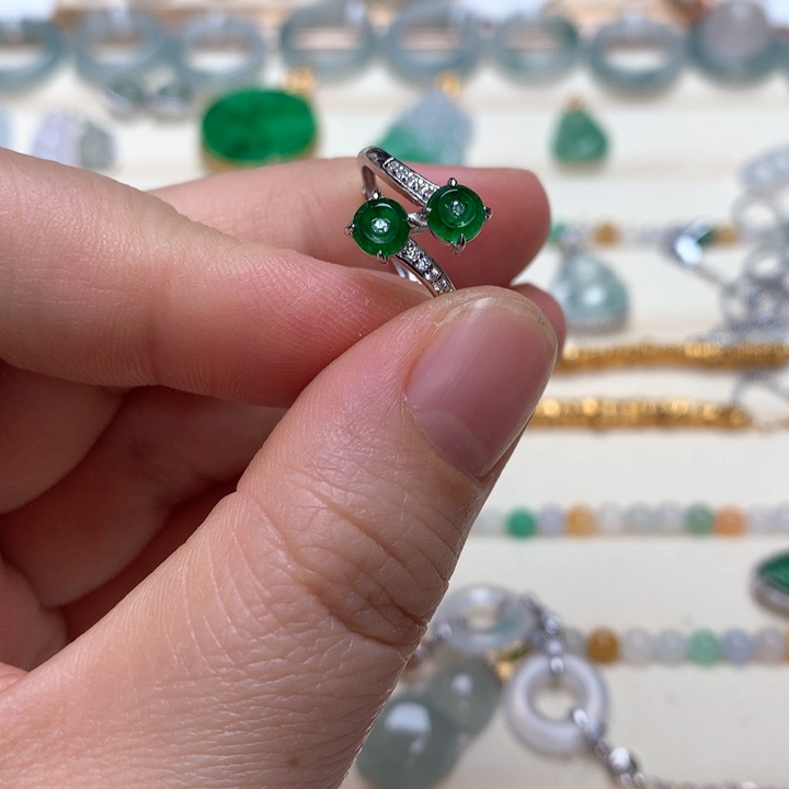 翡翠银S925镶嵌颈饰翡翠戒指