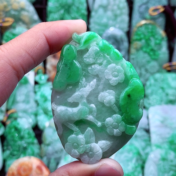 翡翠吊坠(不含链)未镶嵌