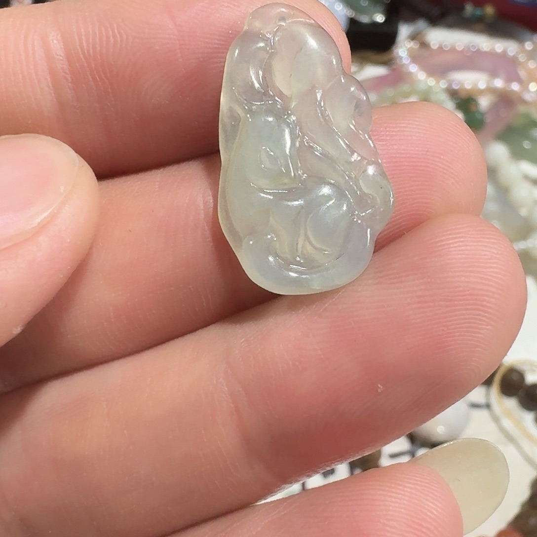 翡翠未镶嵌颈饰九尾色线