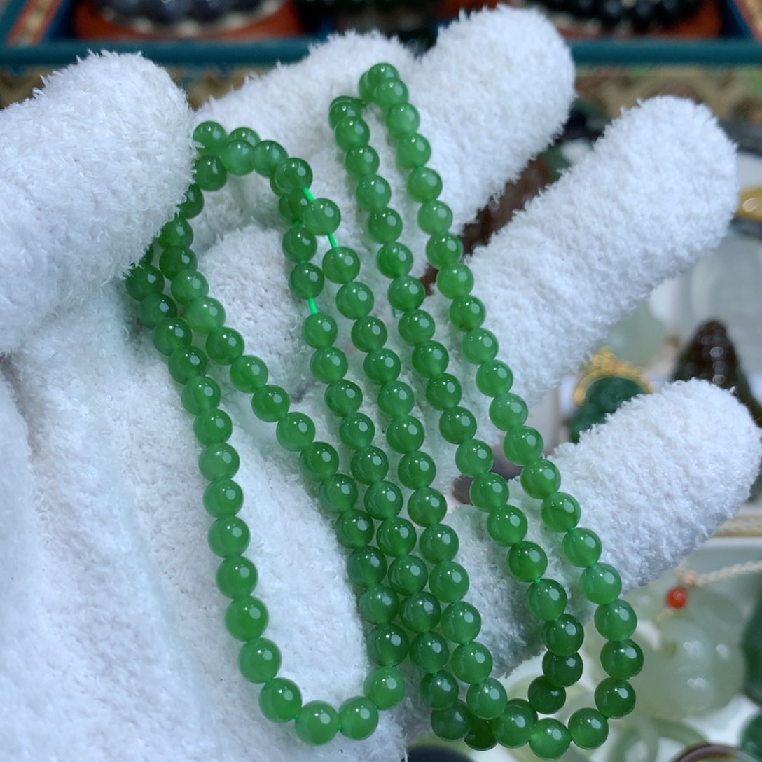 和田玉（碧玉）颈饰未镶嵌