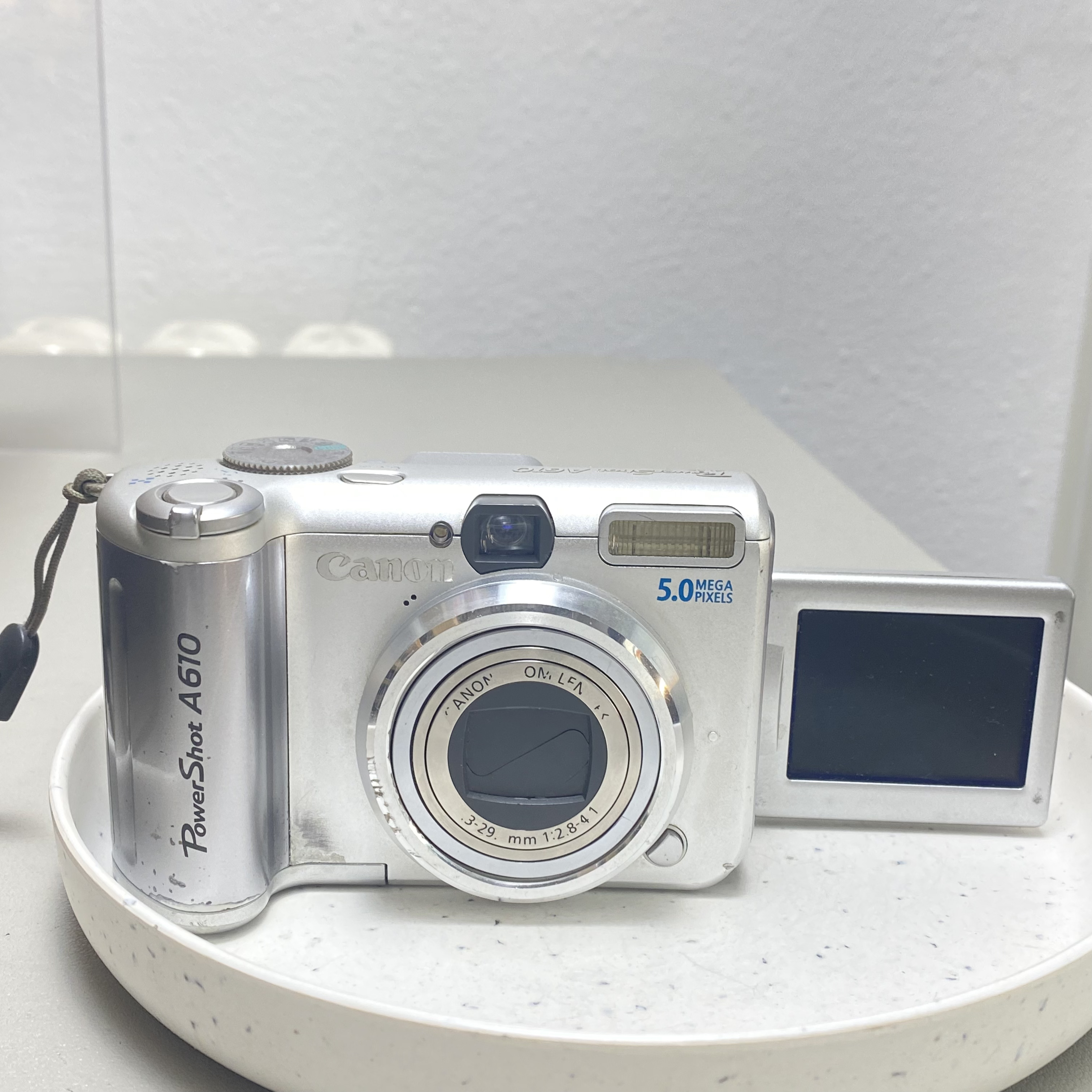 9新 Canon/佳能 佳能A610自备4节5号电池成色有磨损500万像素