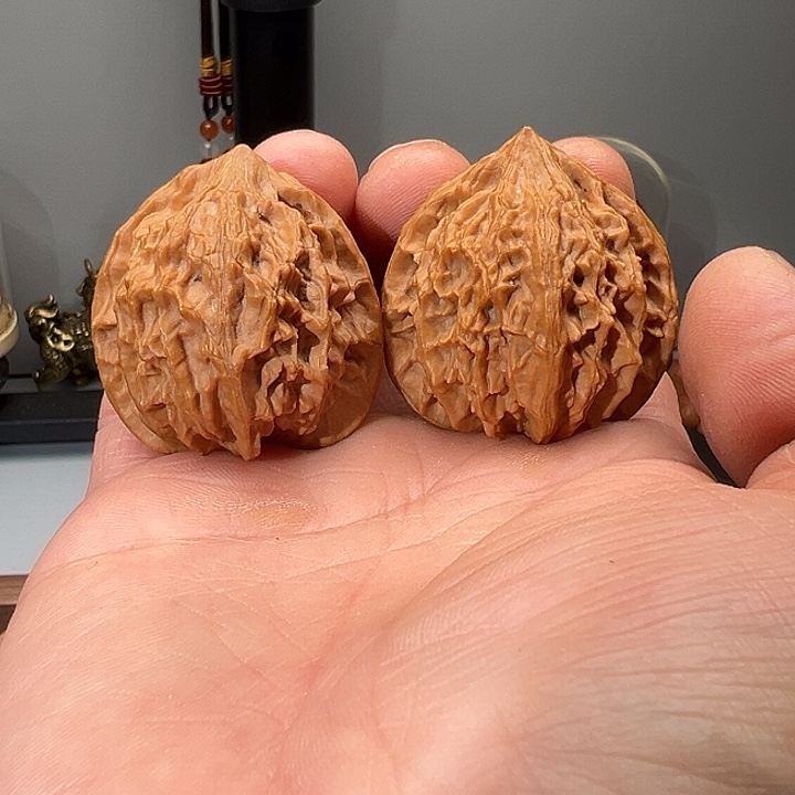 文玩核桃吊坠灯笼