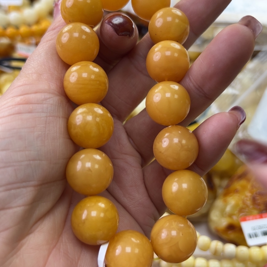 琥珀珠宝奇石未镶嵌