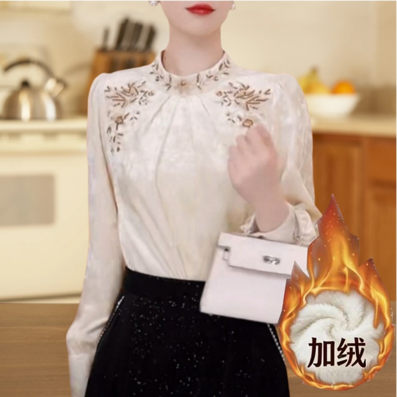 【365】法式高端丝绒刺绣上衣打底衬衫秋冬新款时尚别致漂亮上衣