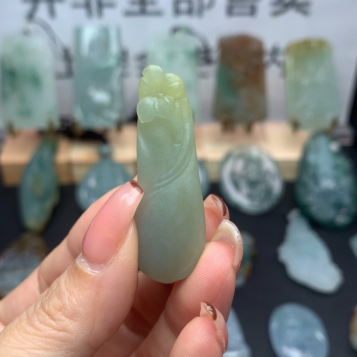 定制翡翠未镶嵌天然翡翠