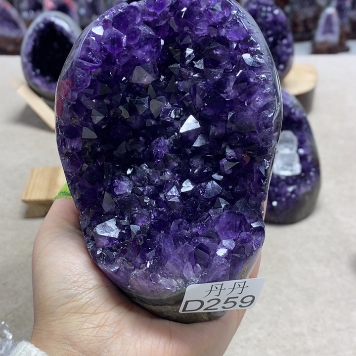 大型摆件（非配饰）未镶嵌水晶