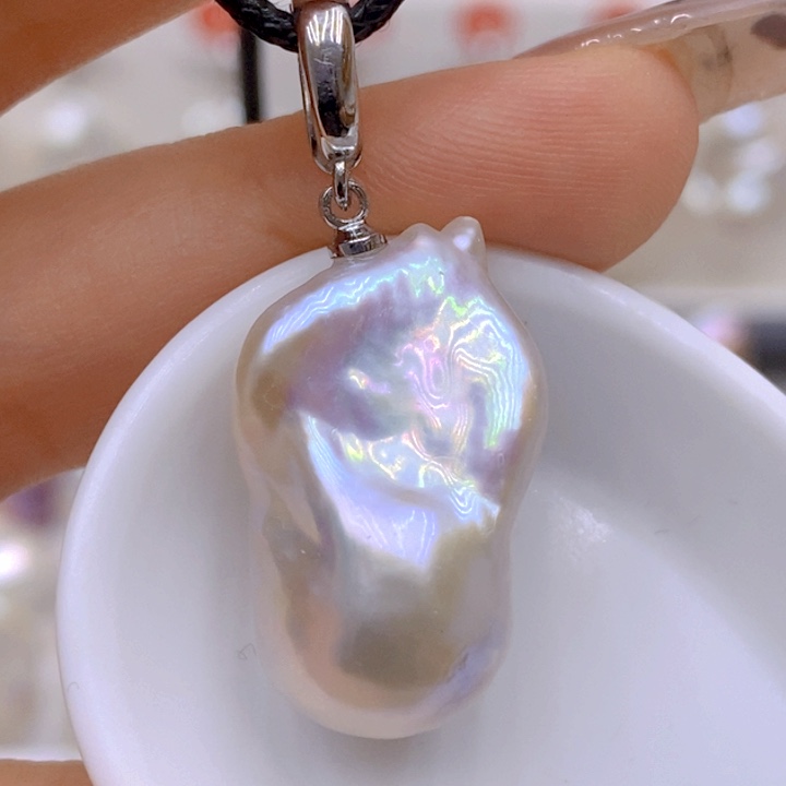 淡水珍珠吊坠(赠链)未镶嵌