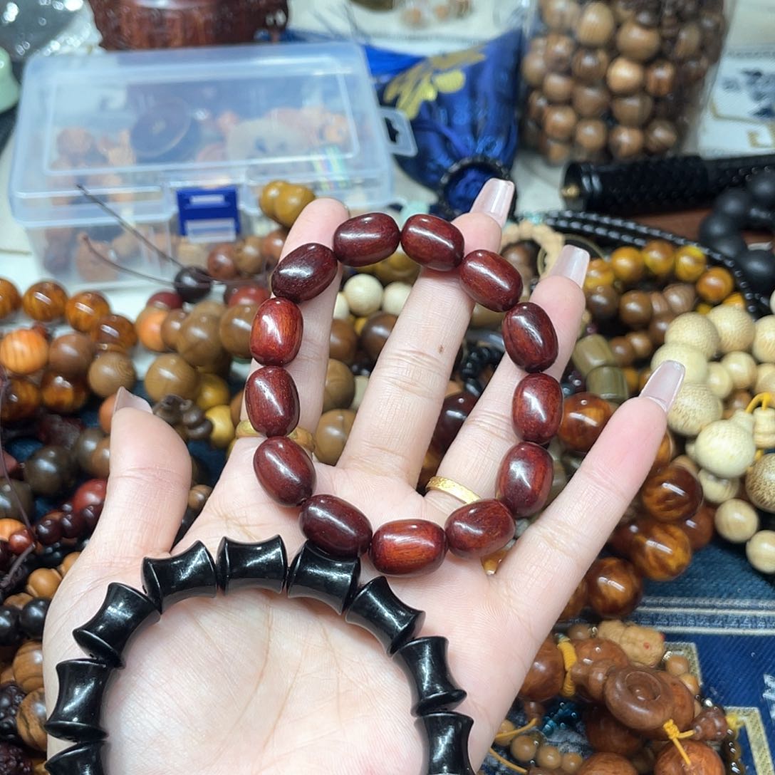 维腊木（绿檀）无事牌