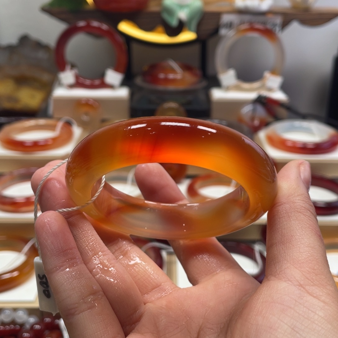 玛瑙/玉髓未镶嵌手镯
