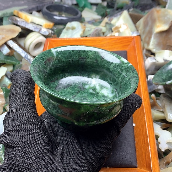 和田玉和田玉边角料未镶嵌