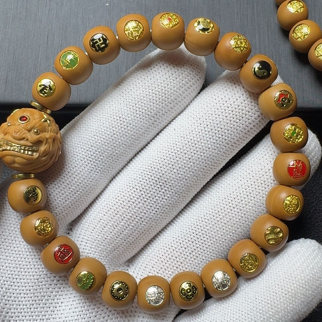 靳***-手串猴头核桃放漏