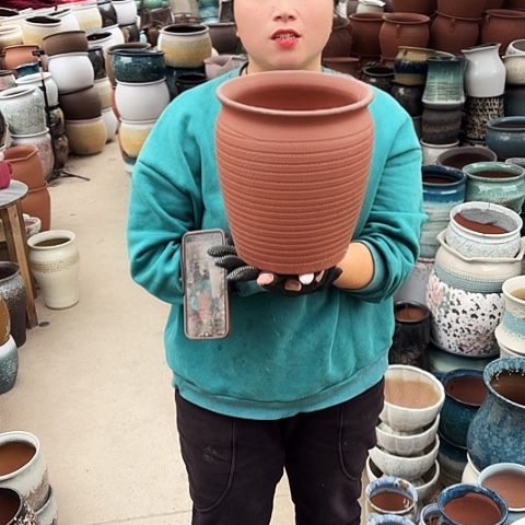 口21高24瑕疵底裂盆子。