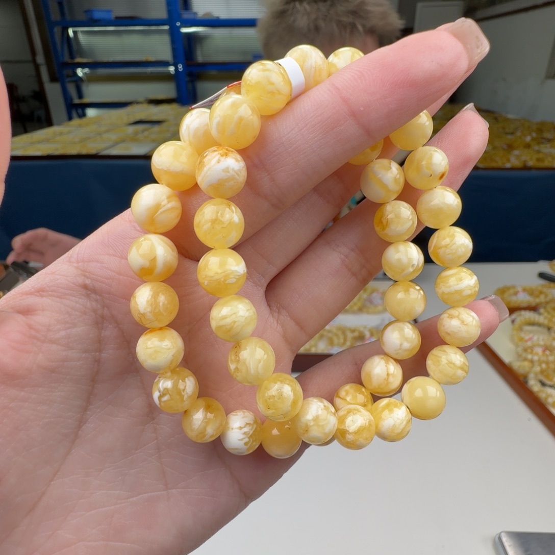 琥珀未镶嵌手链多样性发其一