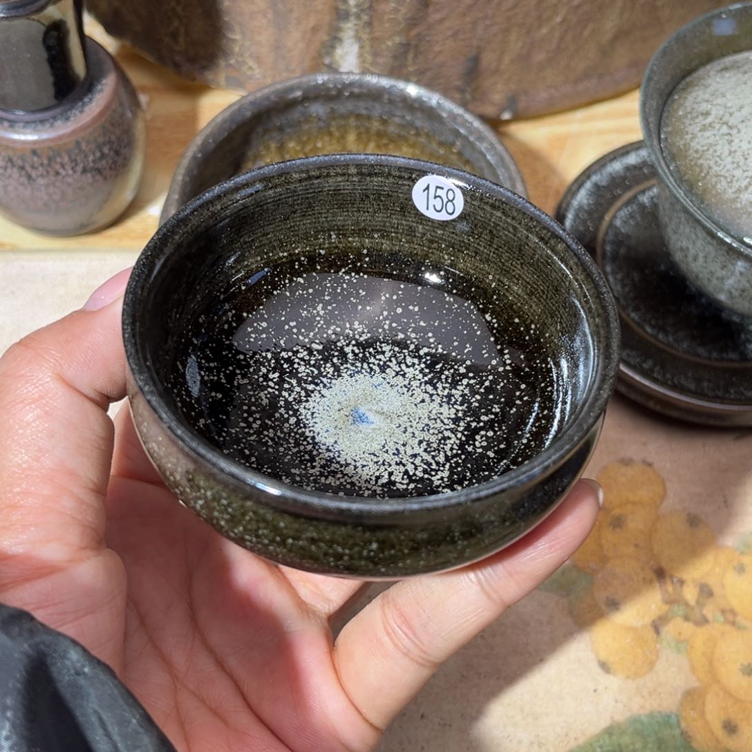 茶盏义兴龙窑坚持真柴烧