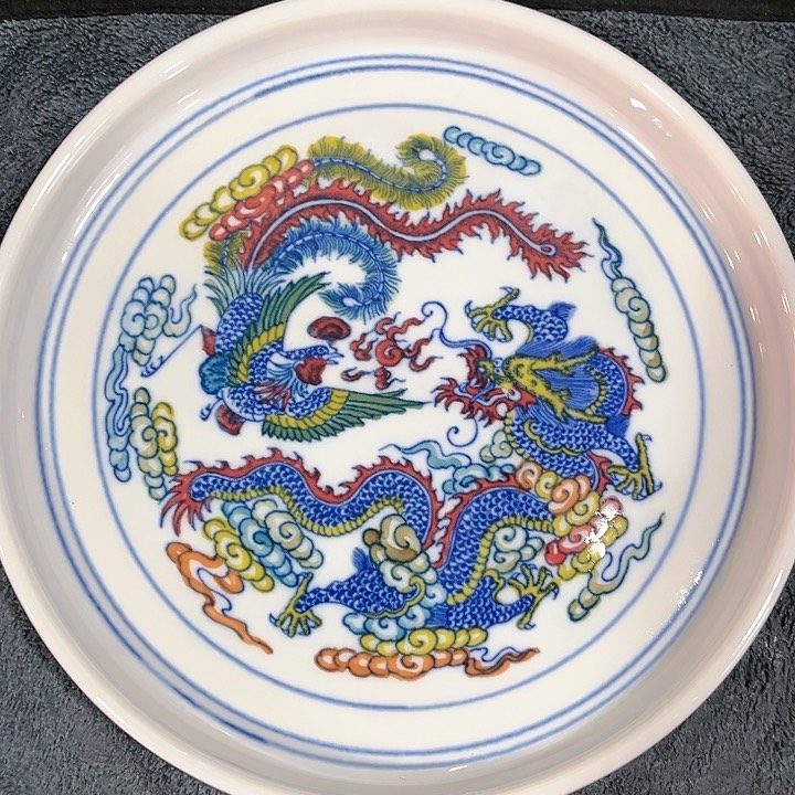 瓷片直径19公分……红