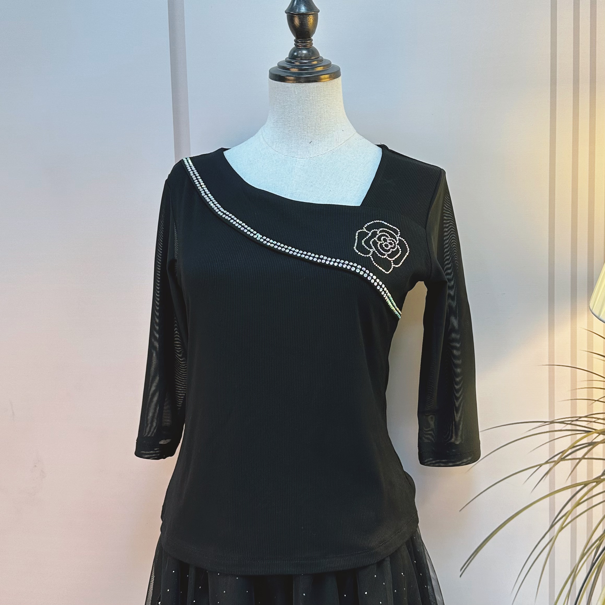 2025新款春夏广场舞服装气质中袖衫女妈妈上衣网纱拼接烫钻舞蹈服