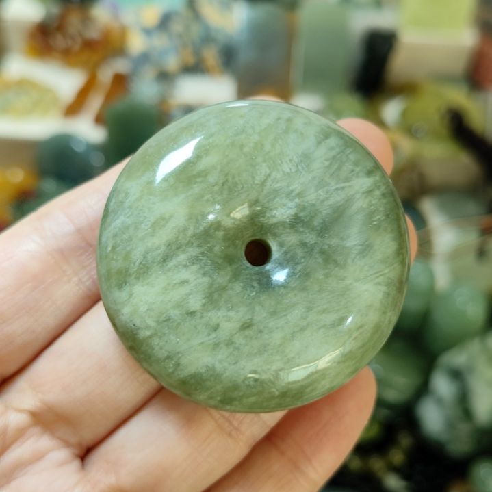 岫玉未镶嵌平安扣