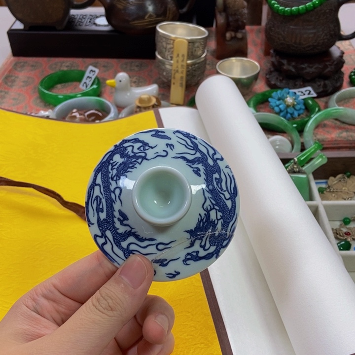 瓷片哈哈哈哈哈哈哈哈哈就