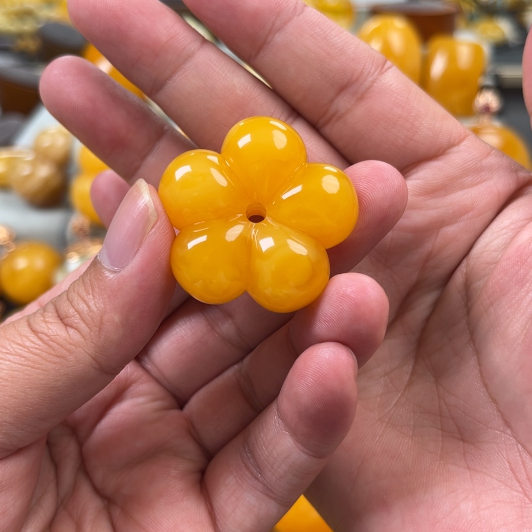 蜜蜡未镶嵌珠宝奇石酷***?