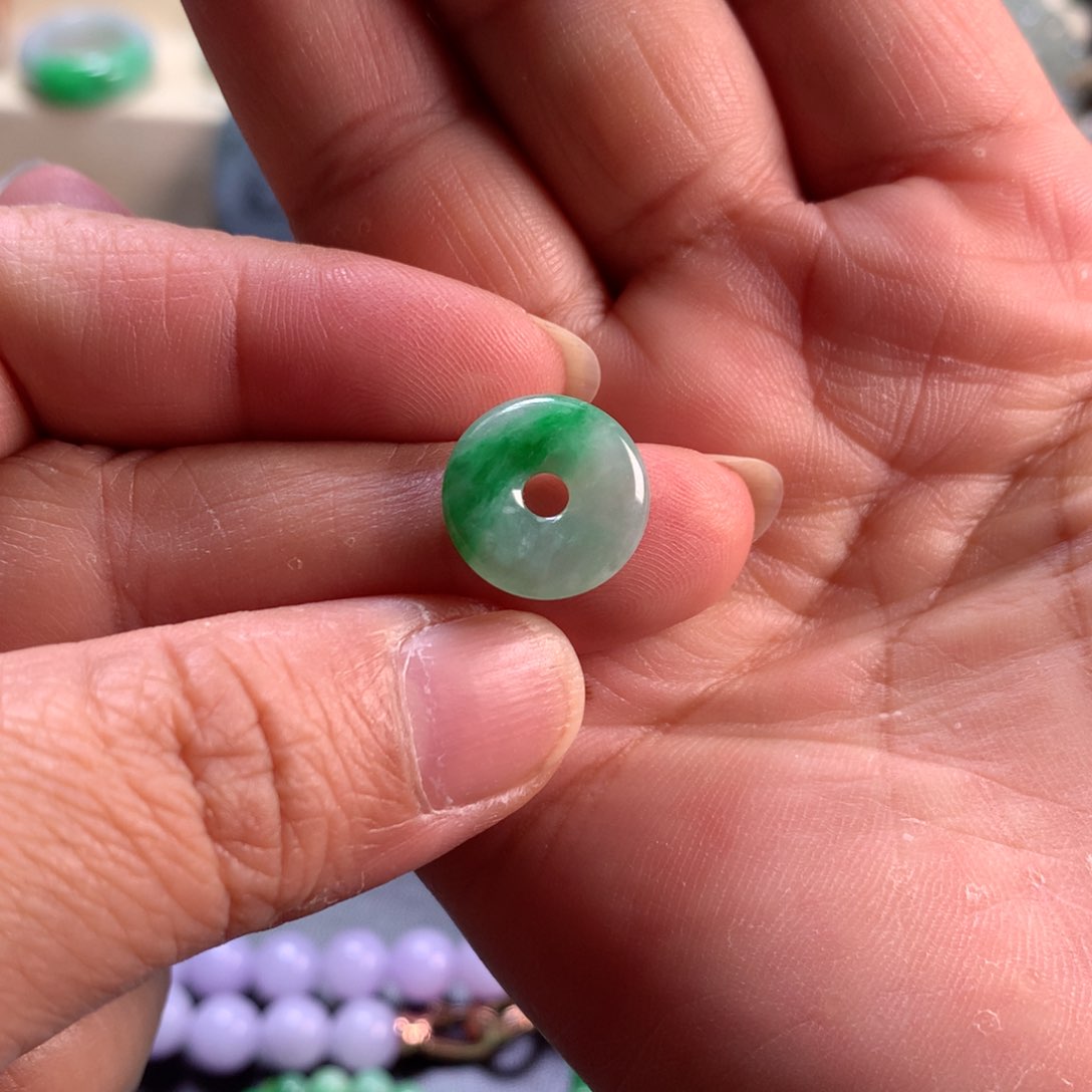 未镶嵌定制翡翠翡翠