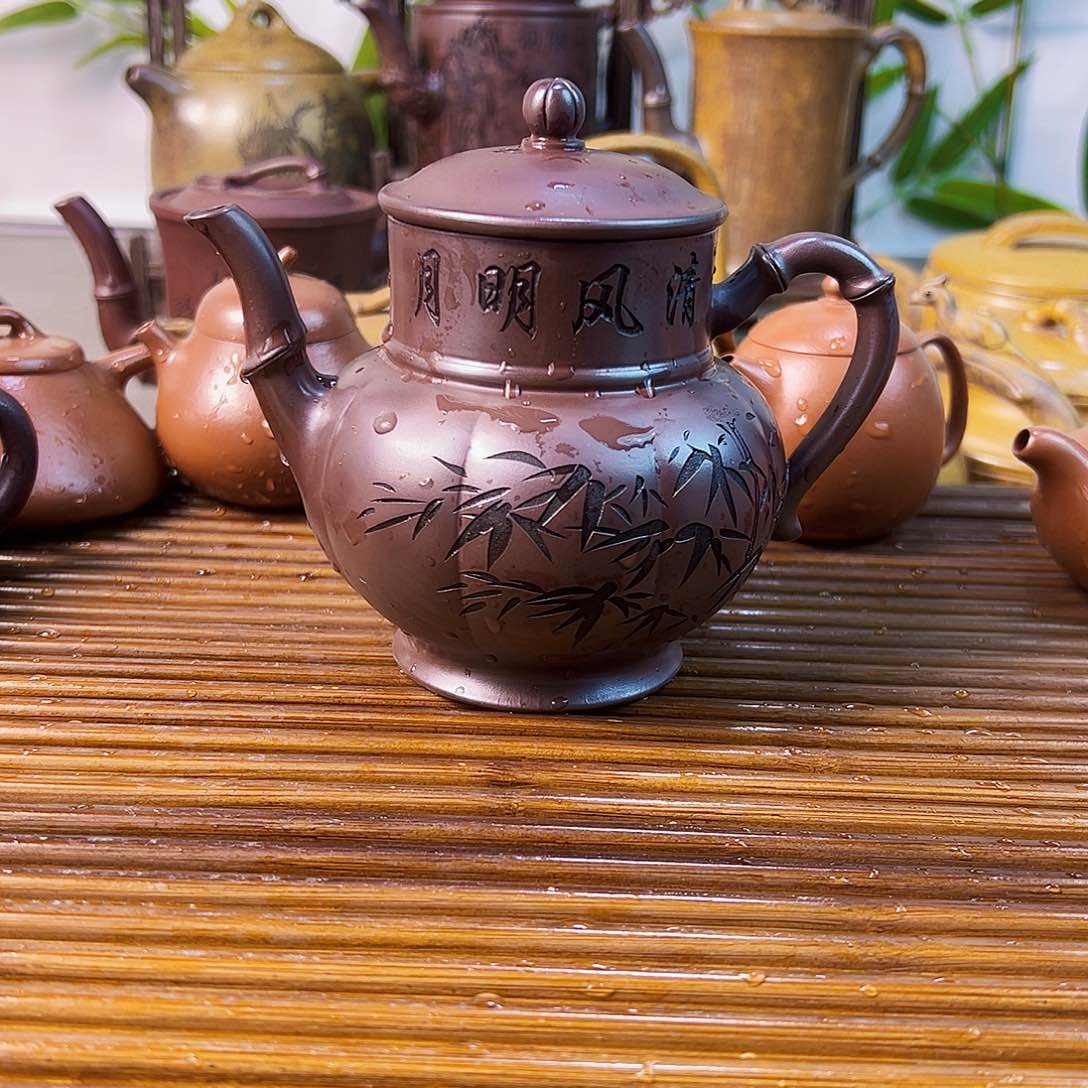紫砂茶壶宫灯石红300cc