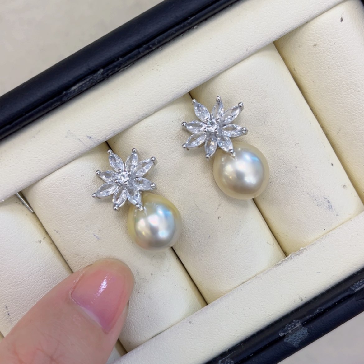 【闪购商品】海水珍珠耳饰未镶嵌