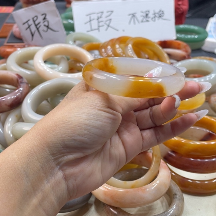 *****石英质玉钛钢珠宝奇石