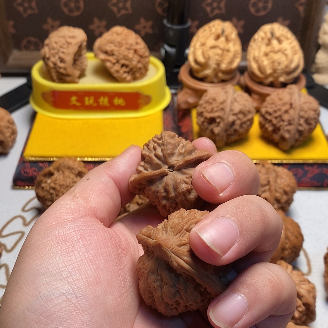 就***的把件文玩核桃精对野生