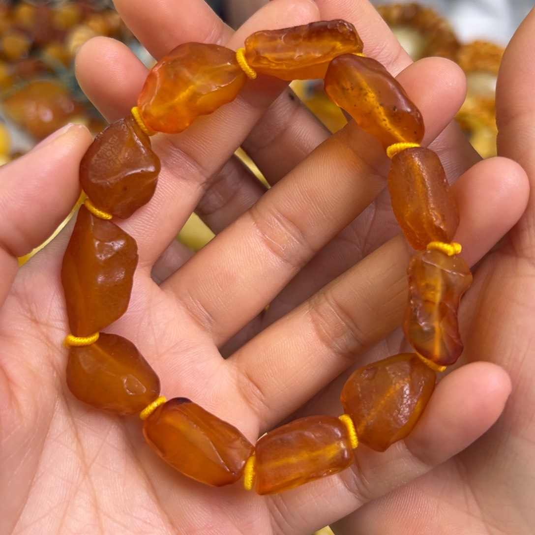 未镶嵌蜜蜡裸石微瑕