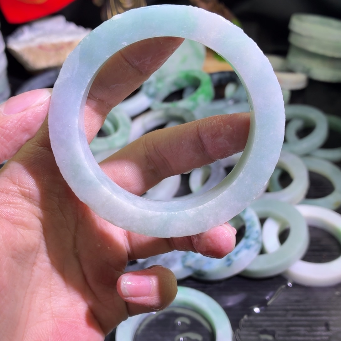 定制翡翠未镶嵌天然翡翠A货毛胚手镯定制