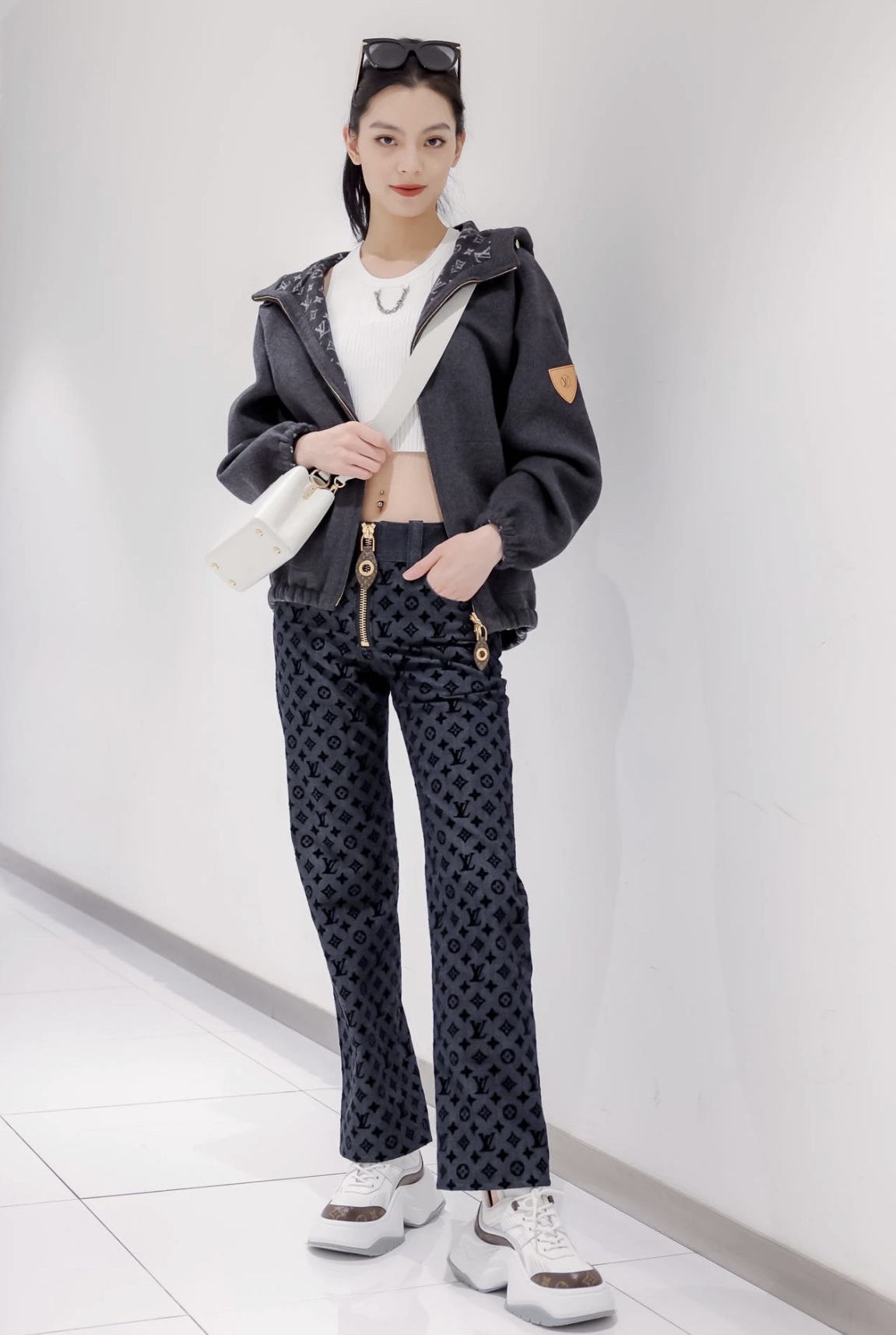 95新 LouisVuitton/路易威登 bb1727 棉 老花满印牛仔裤 34码
