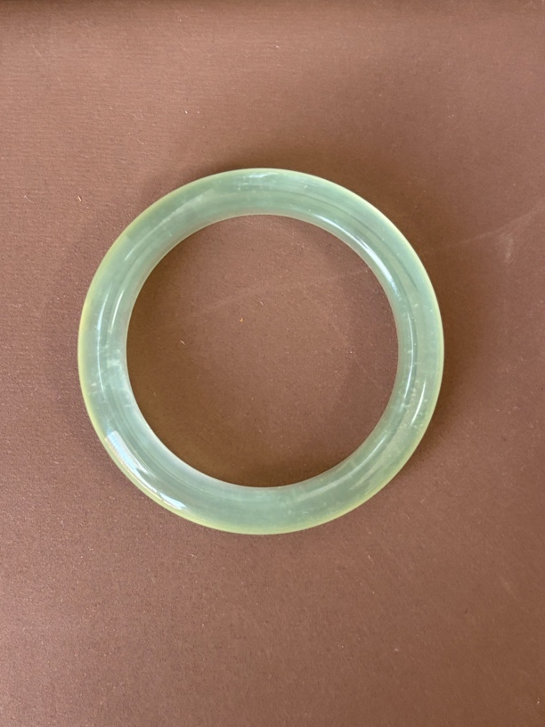 天然玉石手镯（多样性）