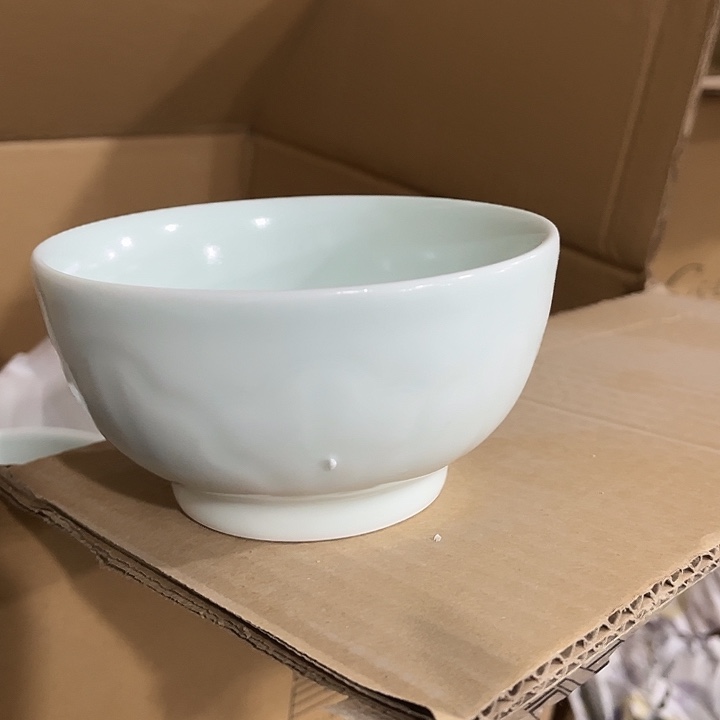 瓷片青瓷4.5英寸浮雕米饭碗六个微瑕包邮