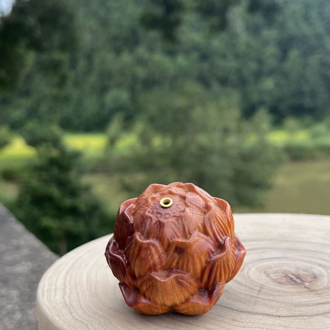 天然崖柏手把件·莲花香插