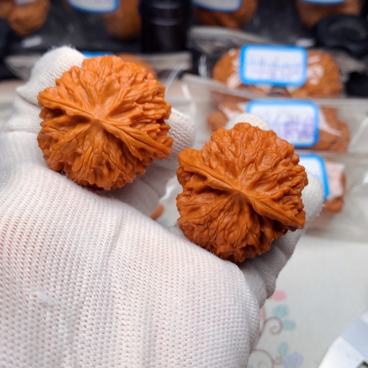 文玩核桃吊坠40苹果园