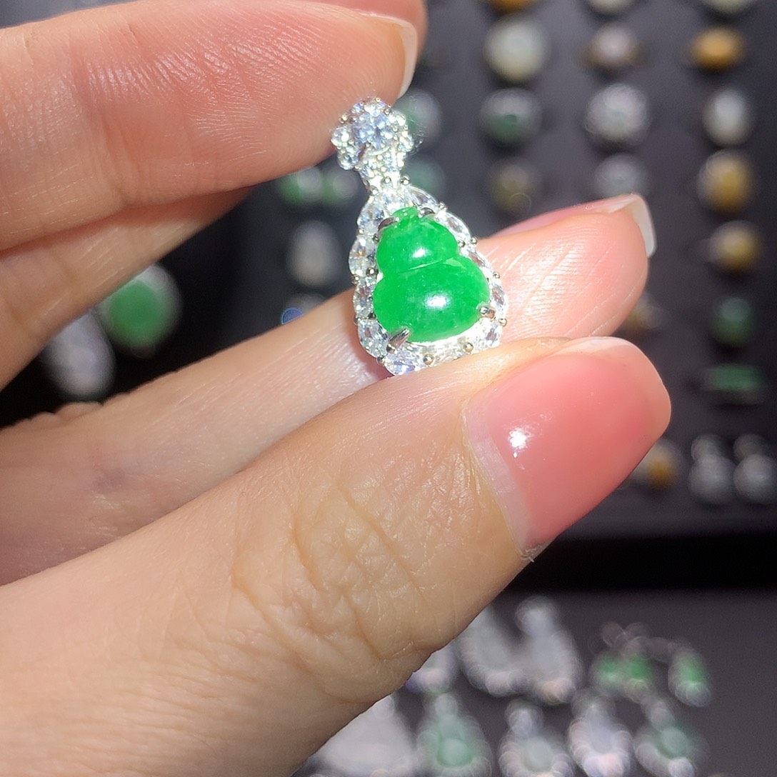 翡翠银S925镶嵌颈饰111111