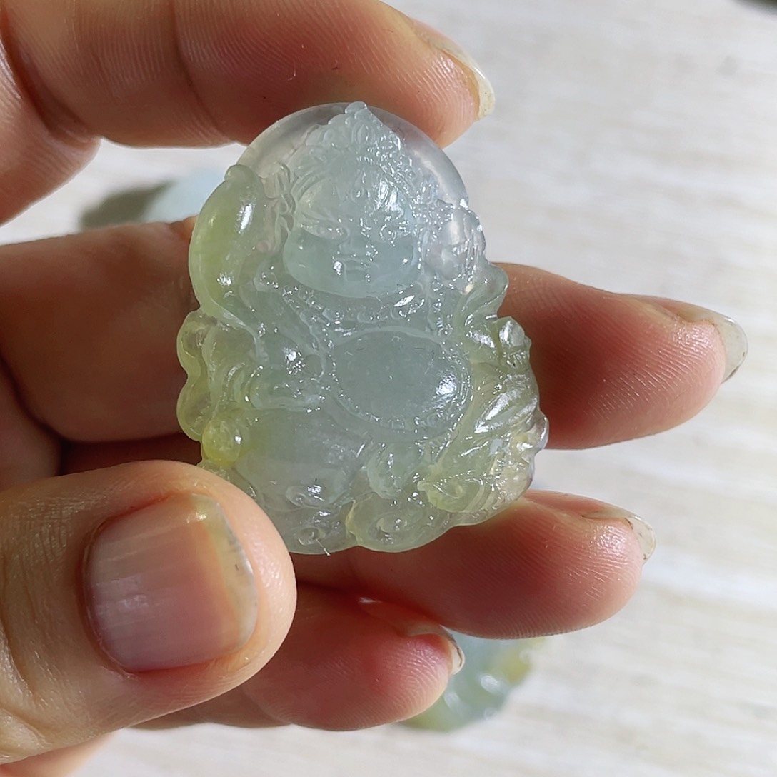 未镶嵌定制翡翠翡翠吊坠