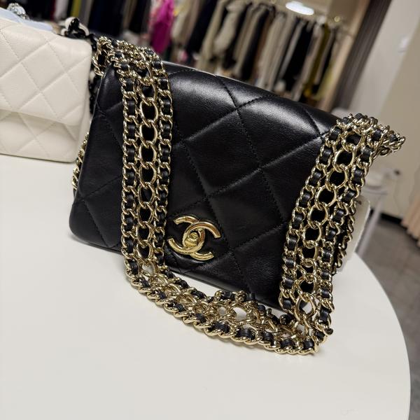 Chanel22P黑金瀑布链条豆腐包腋下单肩包