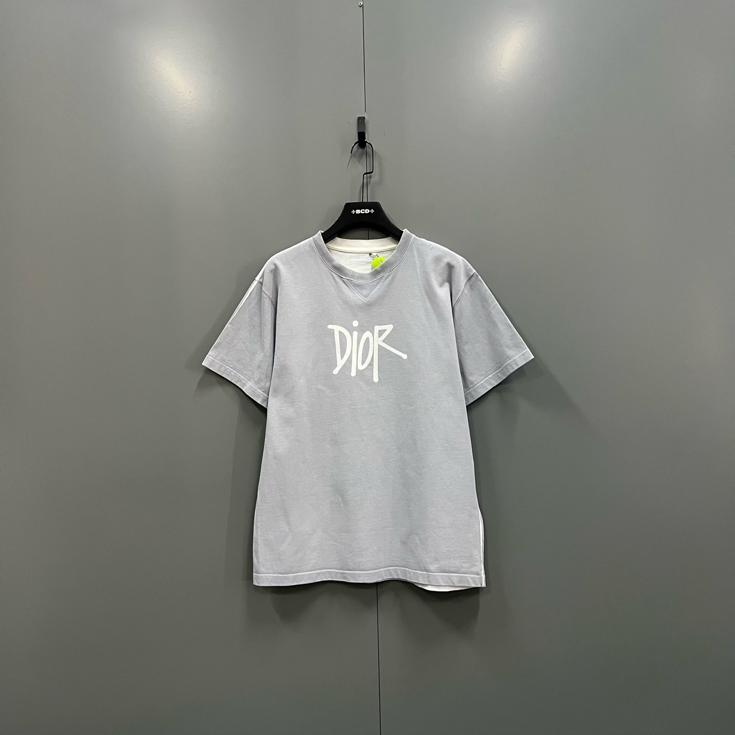 95新 DIOR/迪奥 jp1207 灰色字母logo印花短袖 L码 610872