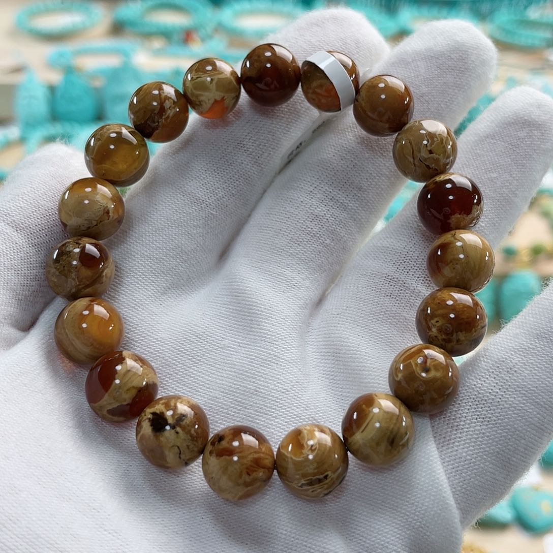 琥珀珠宝奇石未镶嵌