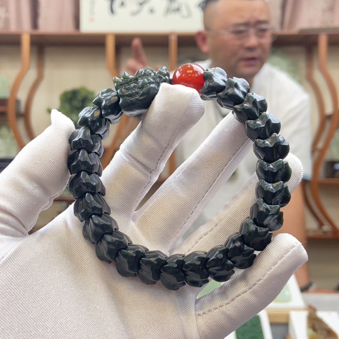 和田玉未镶嵌手链