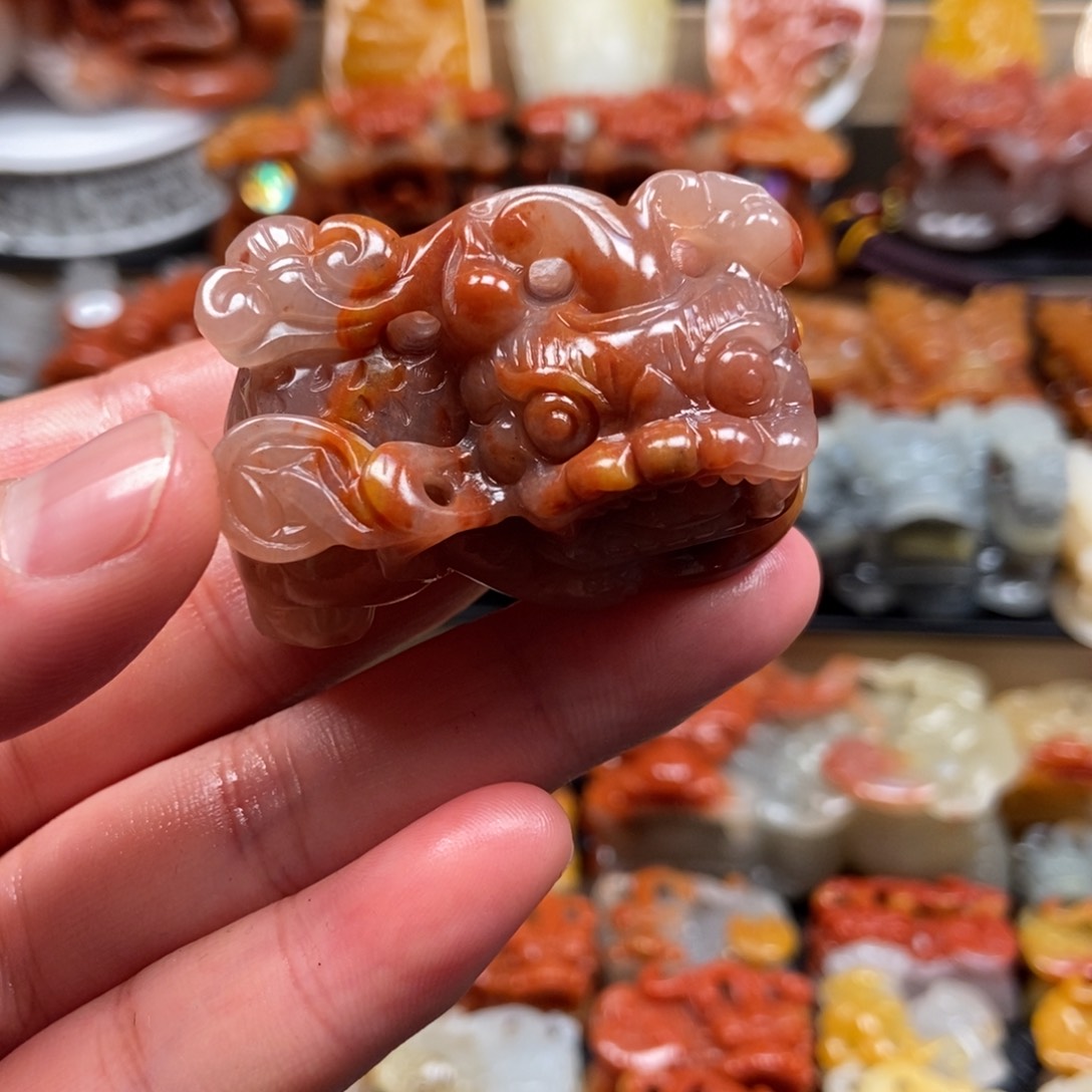 石英质玉（黄龙玉）挂件未镶嵌