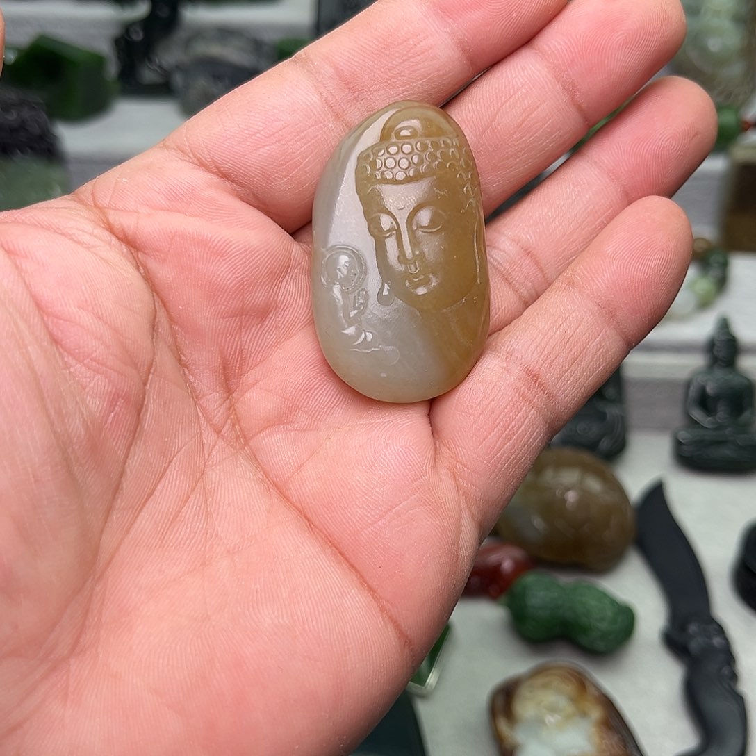 和田玉颈饰未镶嵌