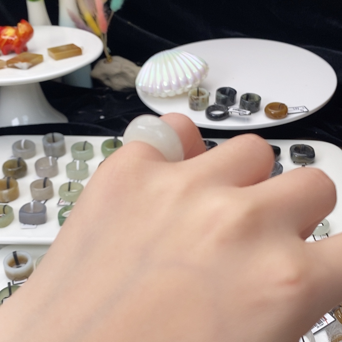 和田玉（糖玉）未镶嵌戒指M23奶白馒头16.4