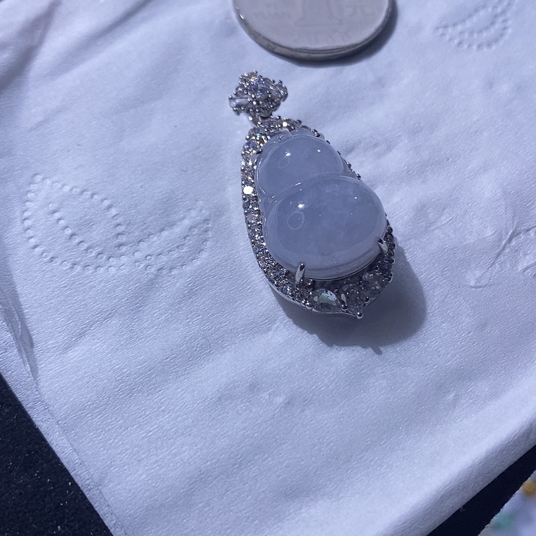翡翠吊坠(不含链)未镶嵌